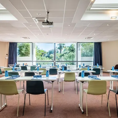 Campanile Prime - Airport Szálloda 3*