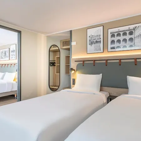 Szálloda Campanile Prime - Airport 3*