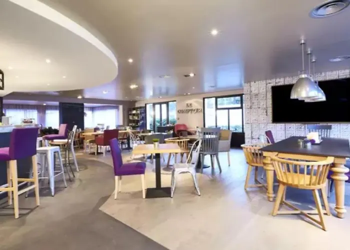 Hotel Campanile Prime - Airport 3*