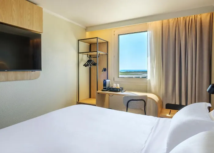 Campanile Prime - Airport