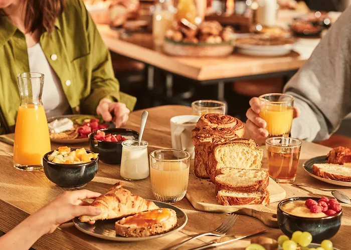 Hotel Campanile Prime - Airport