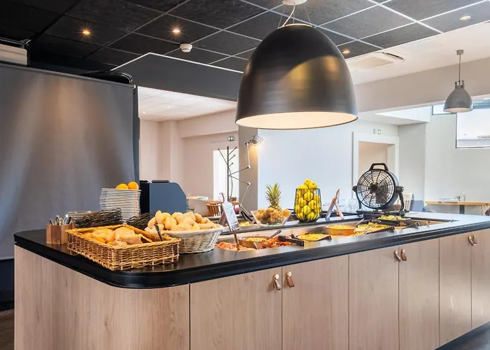 Campanile Prime - Airport 3* Nicea