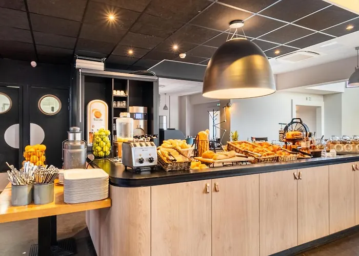 Campanile Prime - Airport Nice