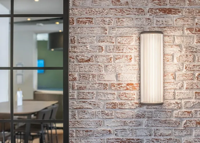 Hotel Campanile Prime - Airport 3*