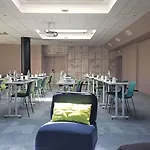 Campanile Prime - Airport Отель