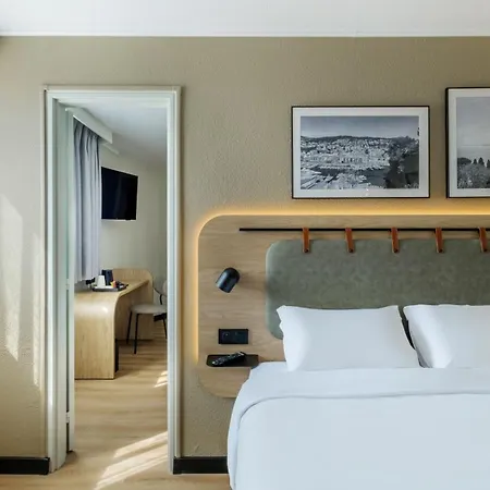 Hotel Campanile Aéroport Nizza