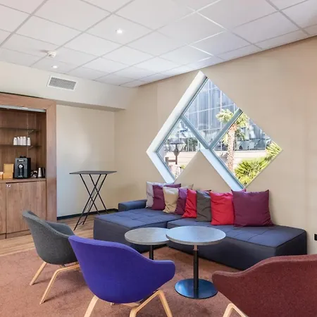 Campanile Prime - Airport Hotel