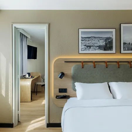 Hotel Campanile Prime - Airport Niza
