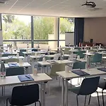 Campanile Prime - Airport מלון 3*