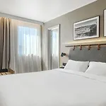 Campanile Prime - Airport מלון 3*
