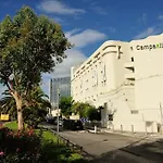 Campanile Prime - Airport ホテル
