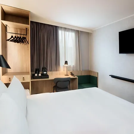 Campanile Prime - Airport Hotell