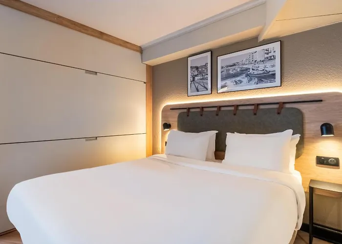 Campanile Prime - Airport Nicea