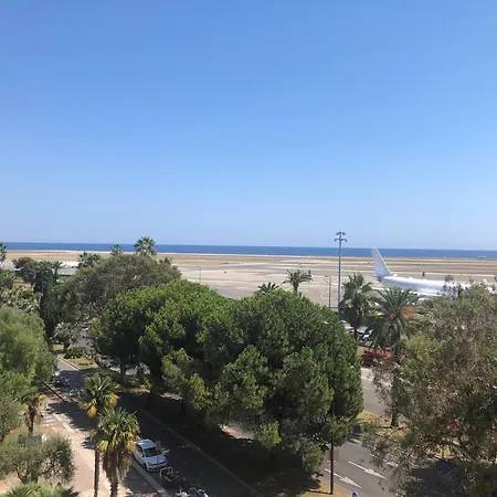 Campanile Aéroport Hotel