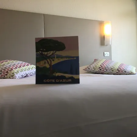 Campanile Prime - Airport نيس