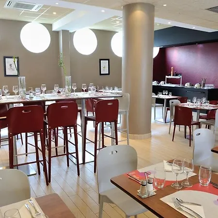 Hotel Campanile Aéroport Nice